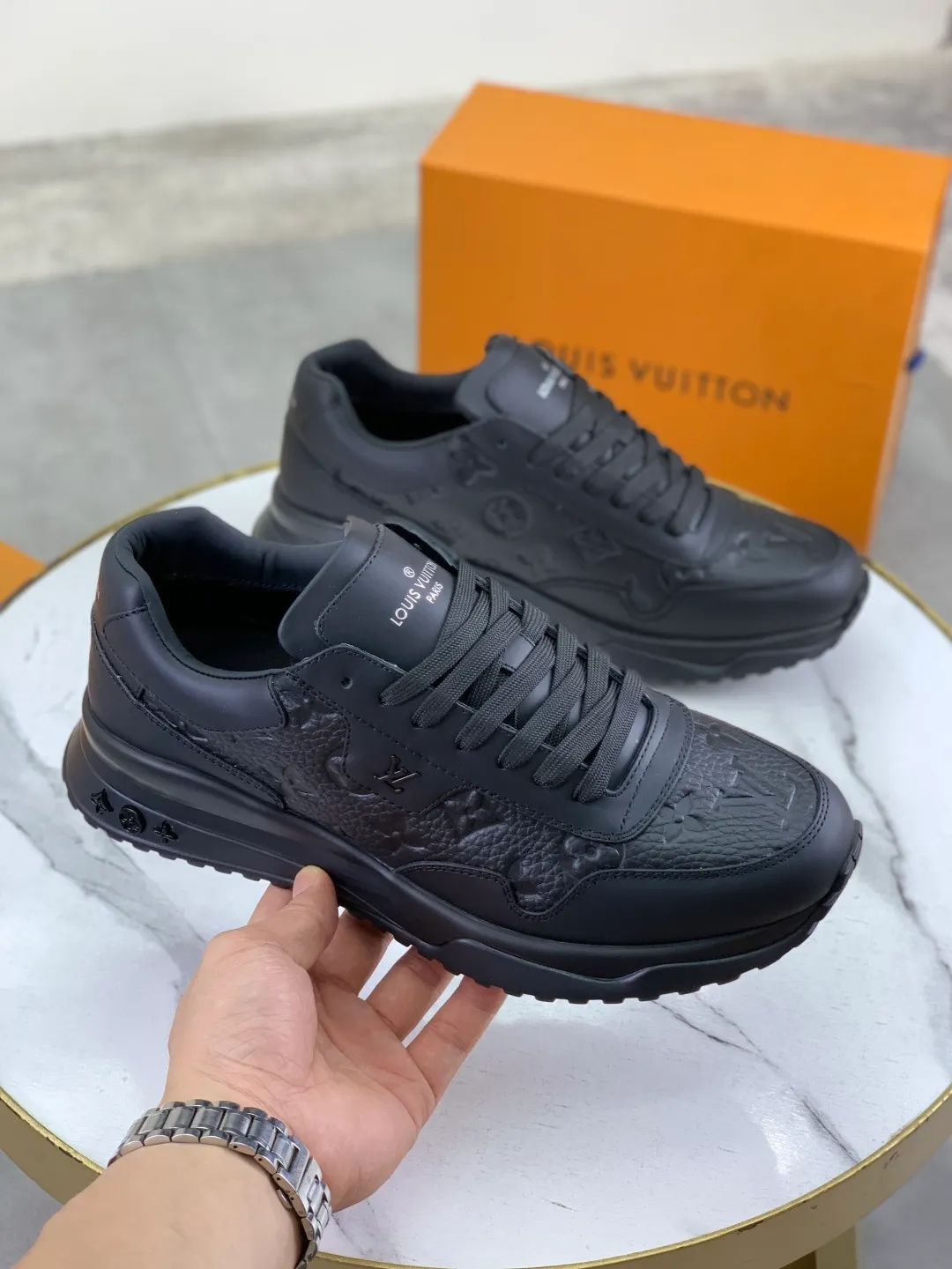 Men's men's shoes P680 new style 💶[LOUIS VUITTON] (original order) new style 🍀LV Louis Vuitton * - top version of LV classic trendy shoes! Use imported original cowhide and water-dyed cowhide lining. The latest original wear-resistant TPU combination outsole! High quality products! Multiple colors available, code number: 38-44 (45 46 customized)